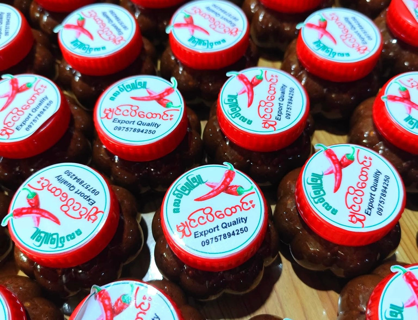 ဇလပ်ဖြူဖြူ မျှင်ငပိထောင်း