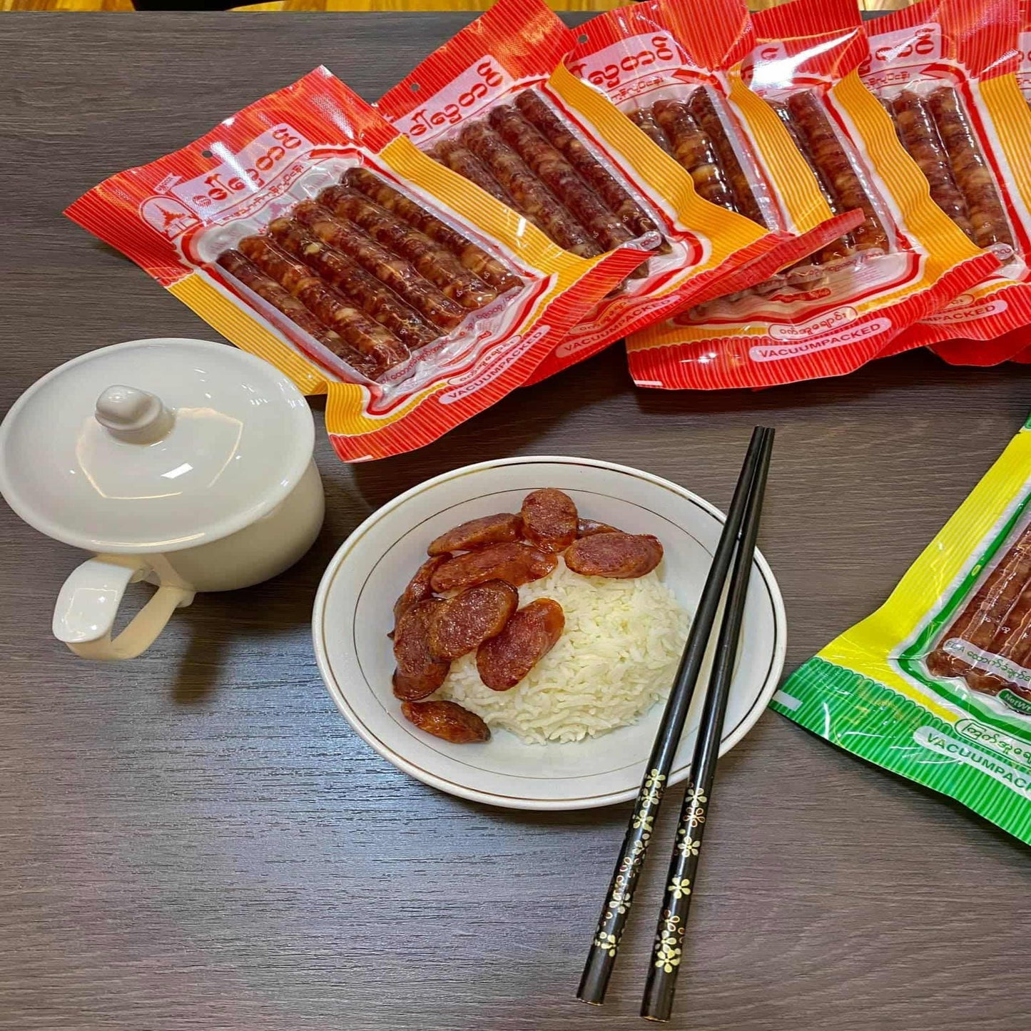 ဒေါ်လှတင် ဝက်အူချောင်း အထုပ်ကြီး